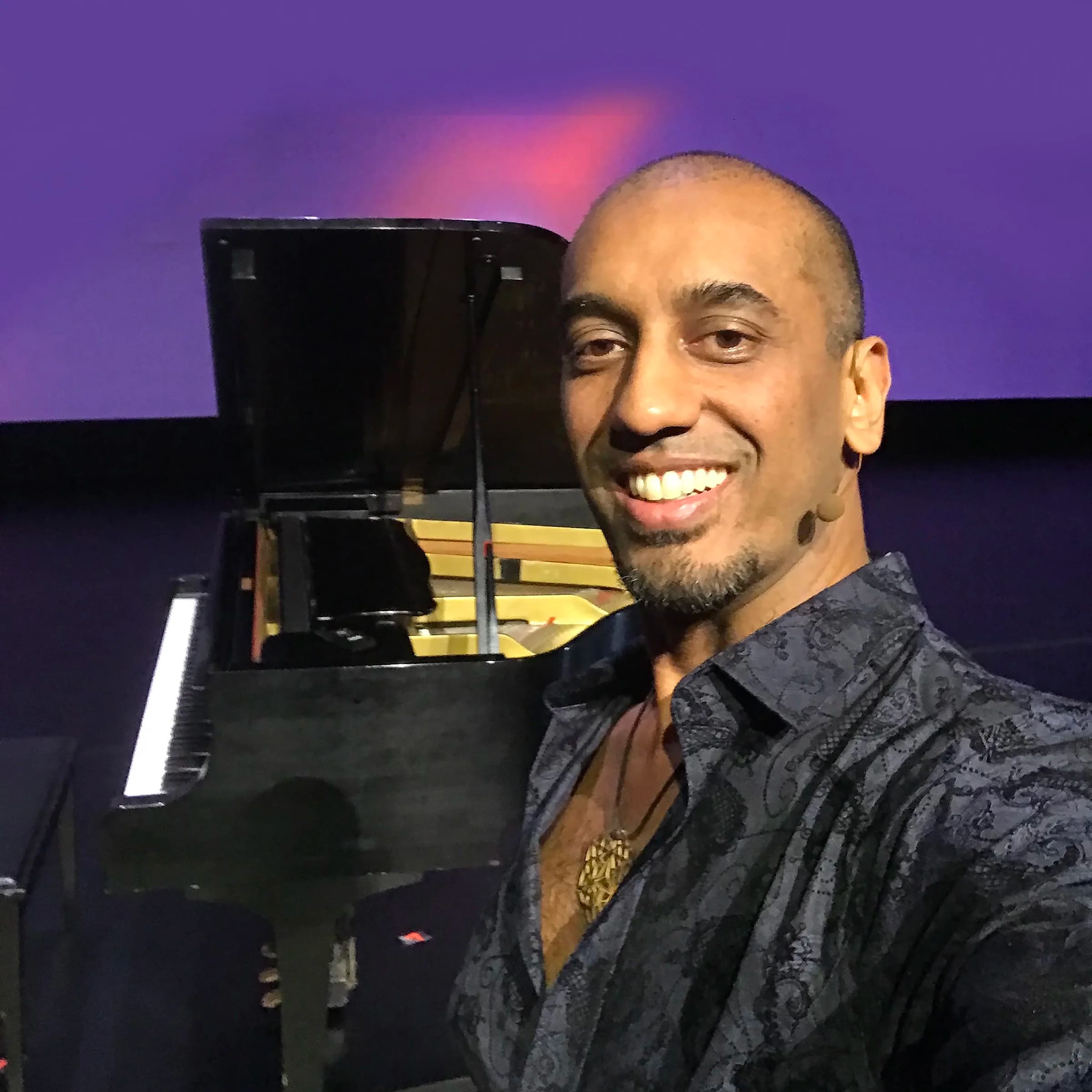 Ravé Mehta